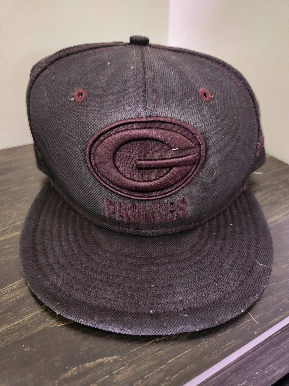 NFL Black Packers Raised Logo Snapback Hat
